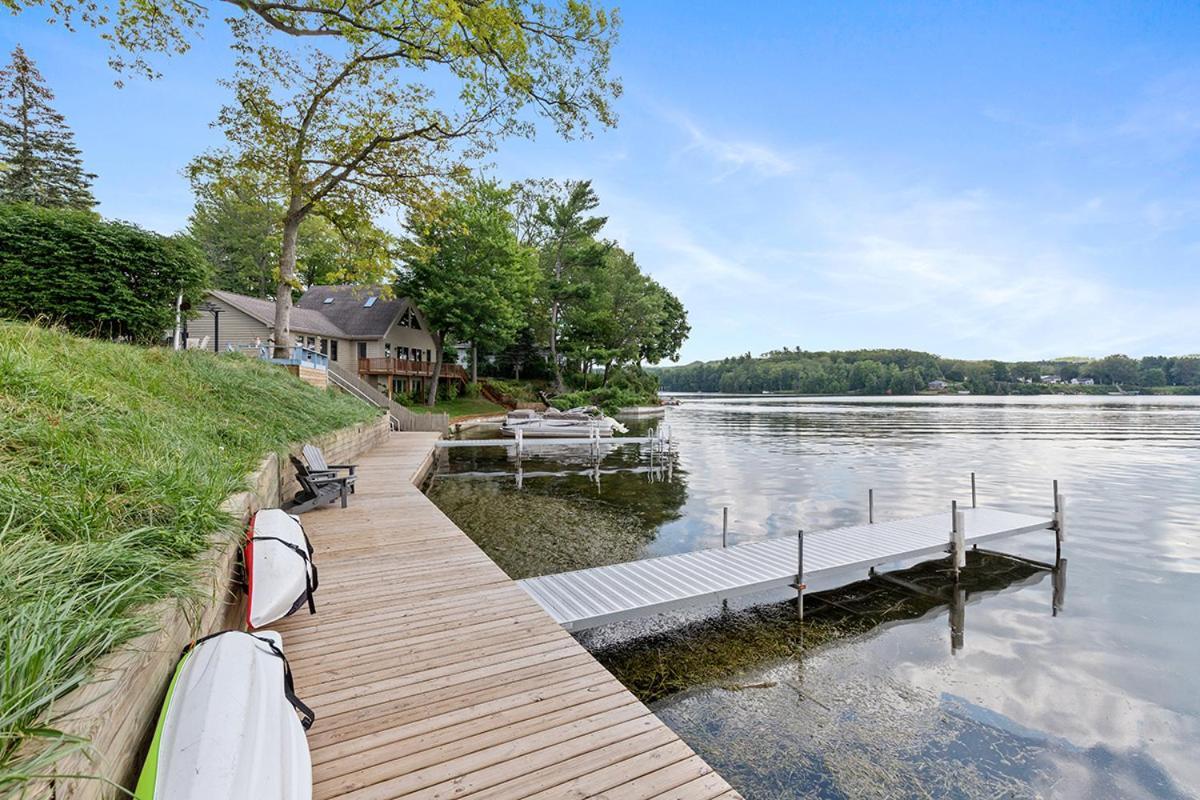Lakeside Getaway With Dock, Firepit, Grill Newaygo Eksteriør billede