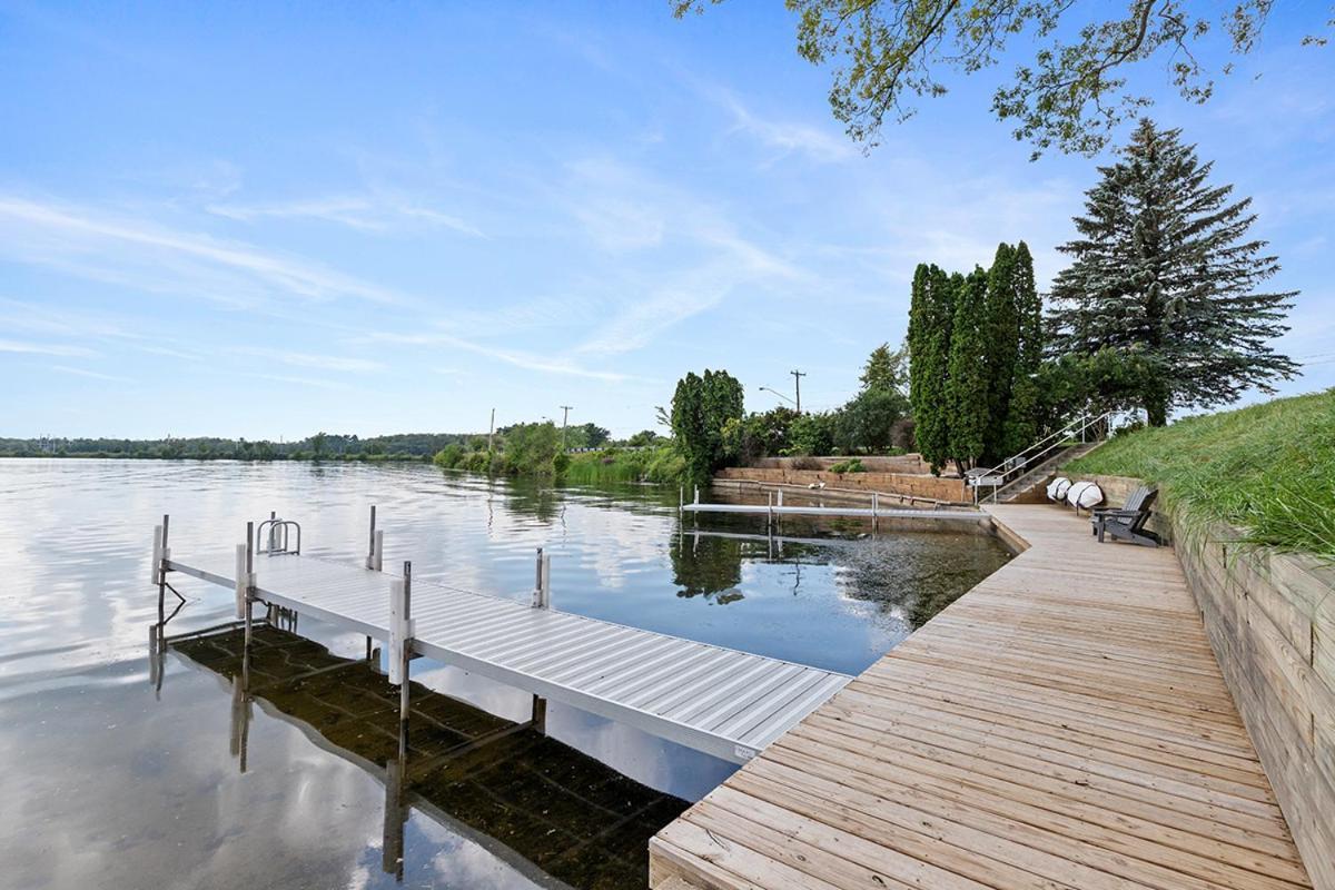 Lakeside Getaway With Dock, Firepit, Grill Newaygo Eksteriør billede